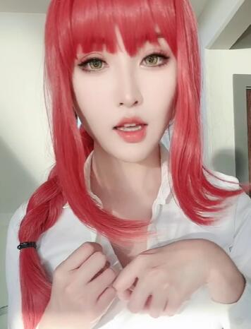 MissWarmJ 控制邪恶的 Makima 将与您玩游戏