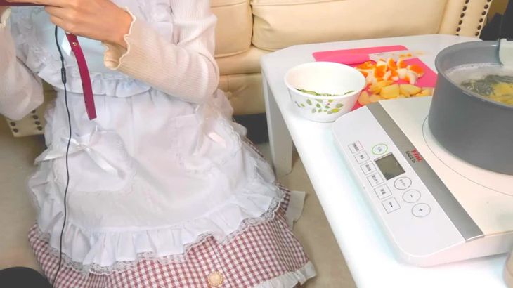ASMR利香 お料理♡私服エプロンでポテトサラダ作る ASMR利香 お料理♡私服エプロンでポテトサラダ作る